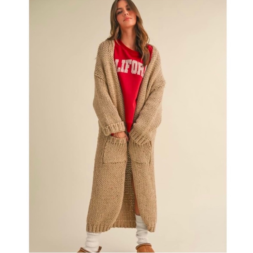 NWT Embellished Chunky knit sequin detail
Duster cardigan size SM - Picture 4 of 11